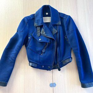 Burberry SIze 38 Cropped Navy Jacket